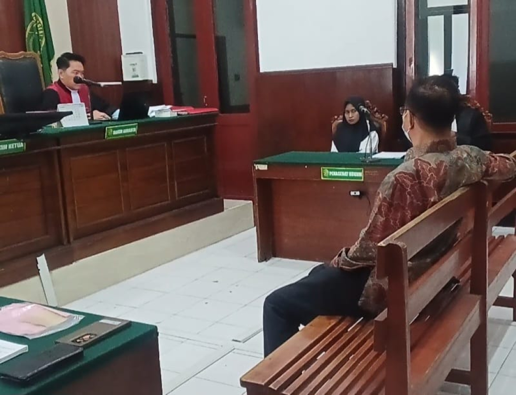 Sidang dengan terdakwa Nur Hasannah Prasetya digelar di Pengadilan Negeri Surabaya