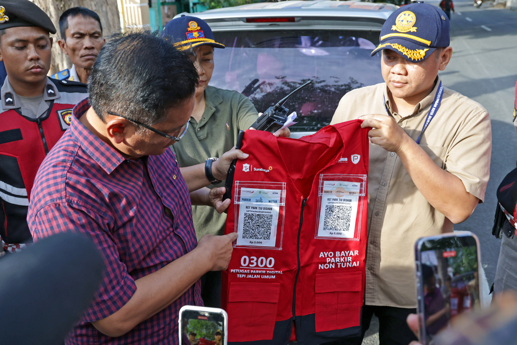 Rompi jukir terbaru