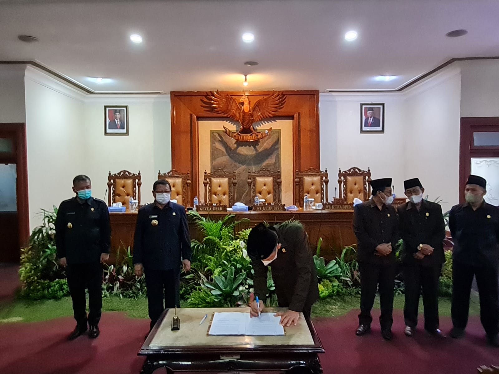 Rapat Paripurna penetapan Peraturan Daerah Tentang Tarif Parkir