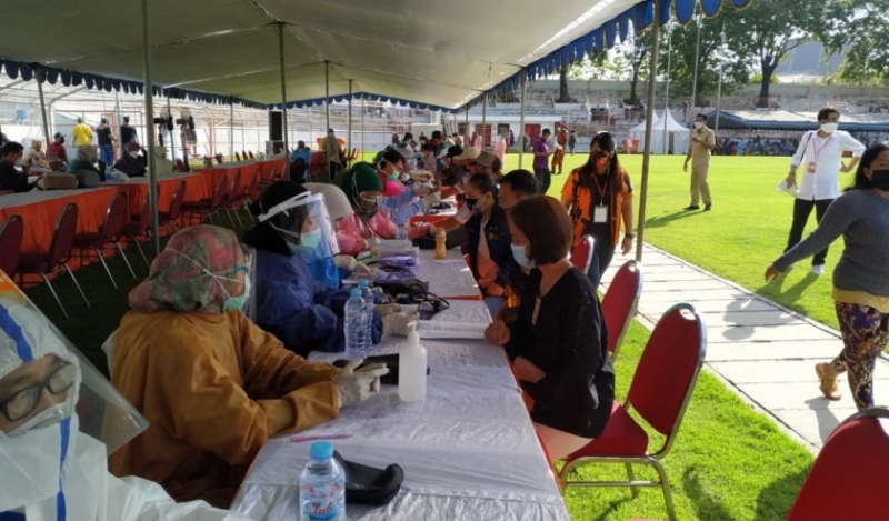 Pemkot Surabaya Targetkan 40 - 50 Ribu Dosis Vaksinasi COVID-19 per Hari