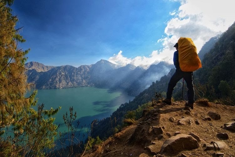 Rayakan Ulang Tahun, Pendaki Surabaya Tewas di Jurang Gunung Rinjani
