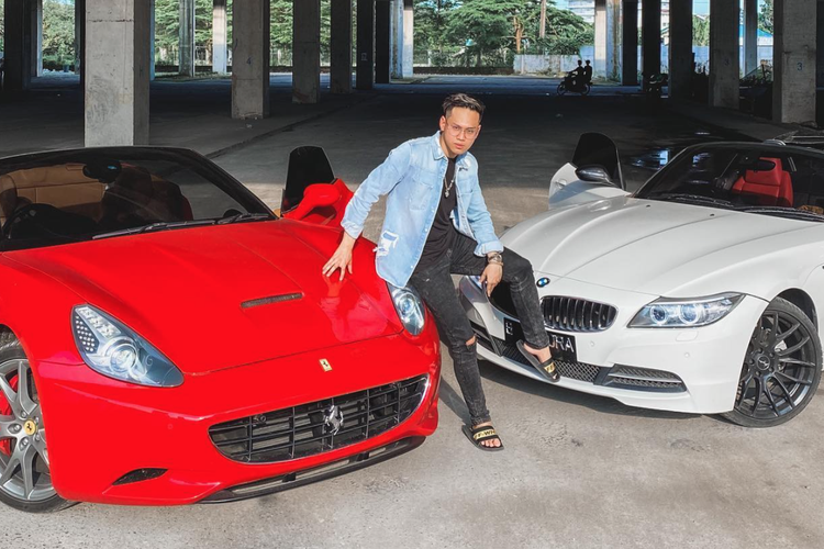 Bareskrim Polri Resmi Sita Mobil Tesla hingga Akun YouTube Indra Kenz