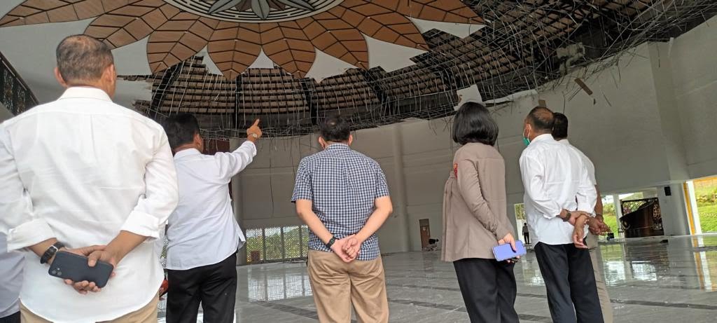 Siapa David Yang Dipanggil Saat Plafon Masjid Tanjak Ambrol
