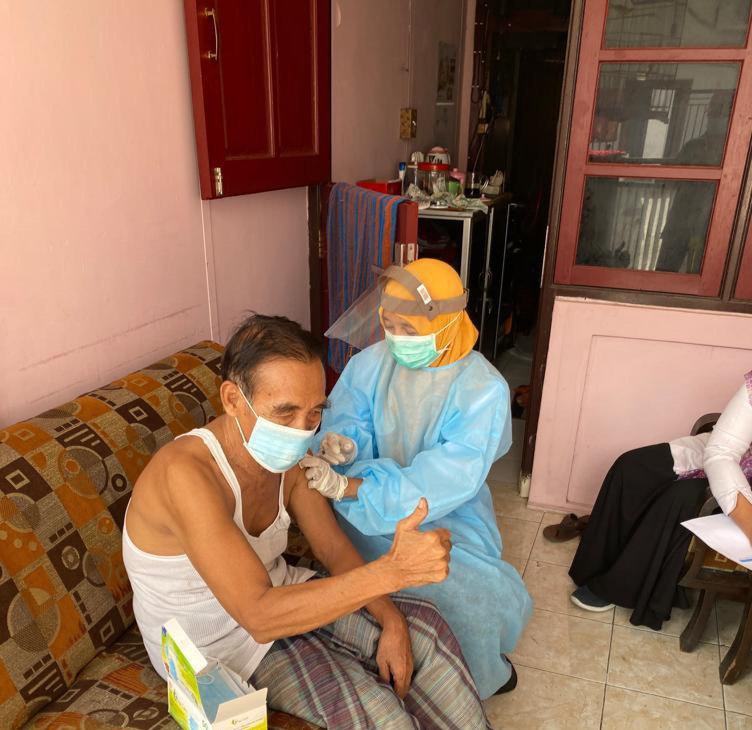 Jelang Hari Lanjut Usia Nasional, Pemkot Surabaya Gebyar Vaksinasi