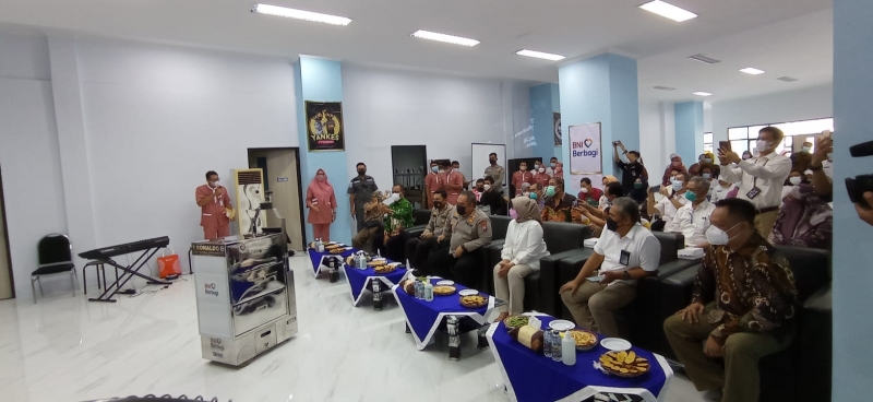 RS Bhayangkara Lumajang Terima Bantuan RONALDO - Robot Nangkal Covid Omicron