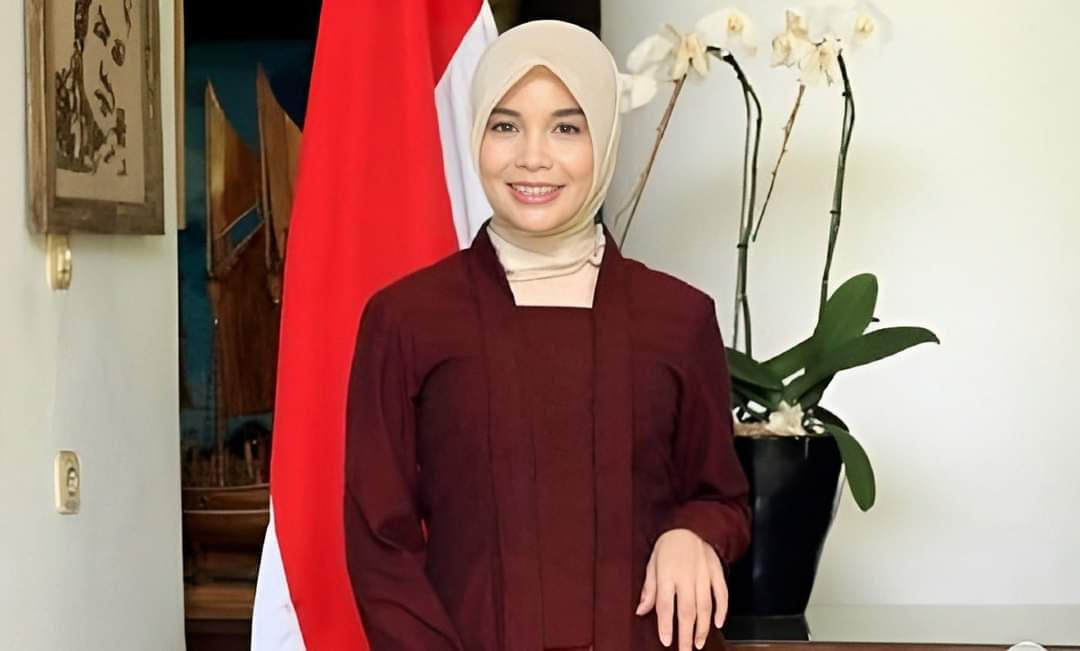 Kilas Kehidupan Atikoh Yang Menjadi Sasaran Fitnah Pendukung Kadrun