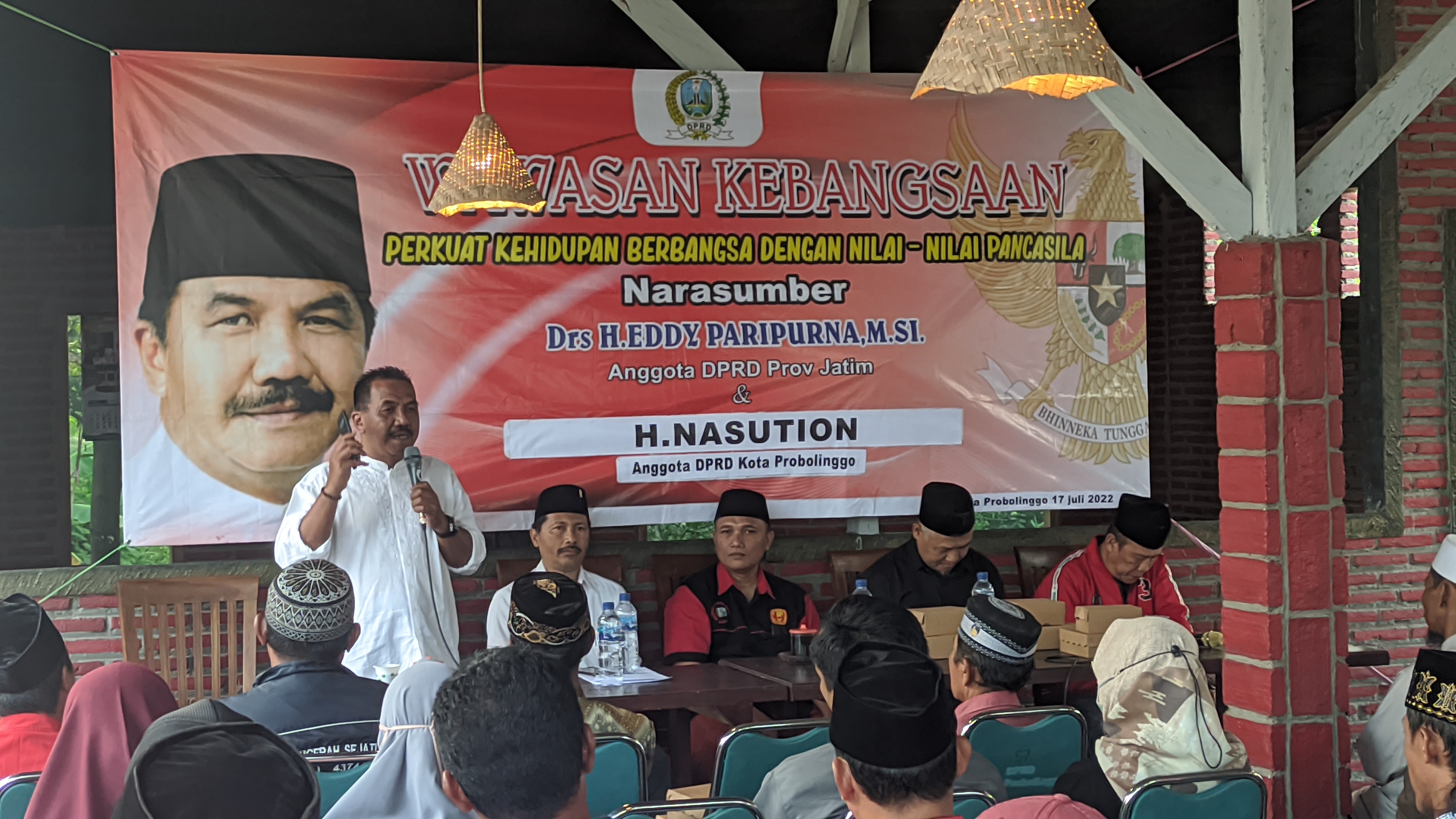 Eddy Paripurna Ajak Masyarakat Waspadai Dampak Sosial Media Bagi Anak-anak