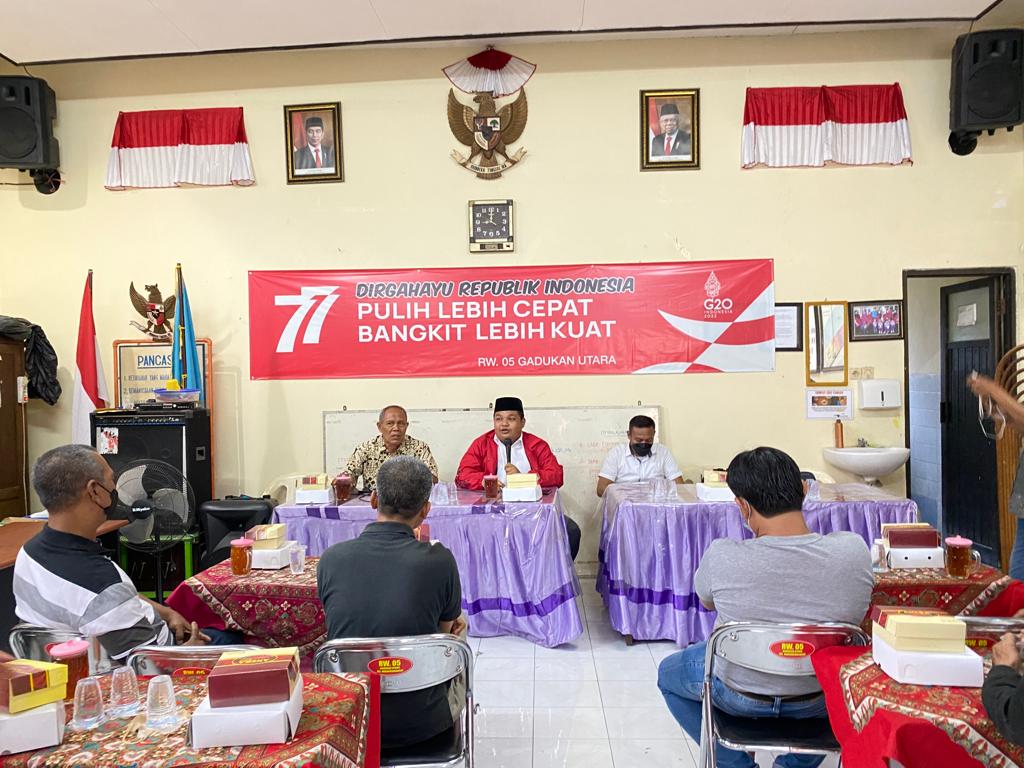 Bertemu Dengan Pengrajin Tas Di Kampung Gadukan, Achmad Hidayat : 15.000 Tas Sekolah Yang Dikerjakan Tidak Kalah Dengan Merk Ternama