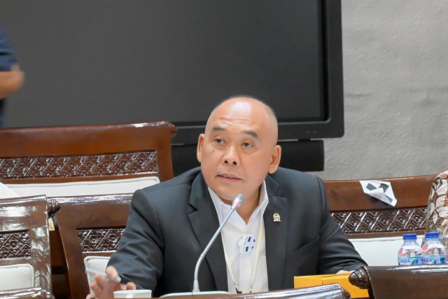 OJK Terima 19 Ribu Aduan Pinjol Ilegal, Komisi XI DPR: Meresahkan dan Sudah Saatnya Diseret ke Pengadilan