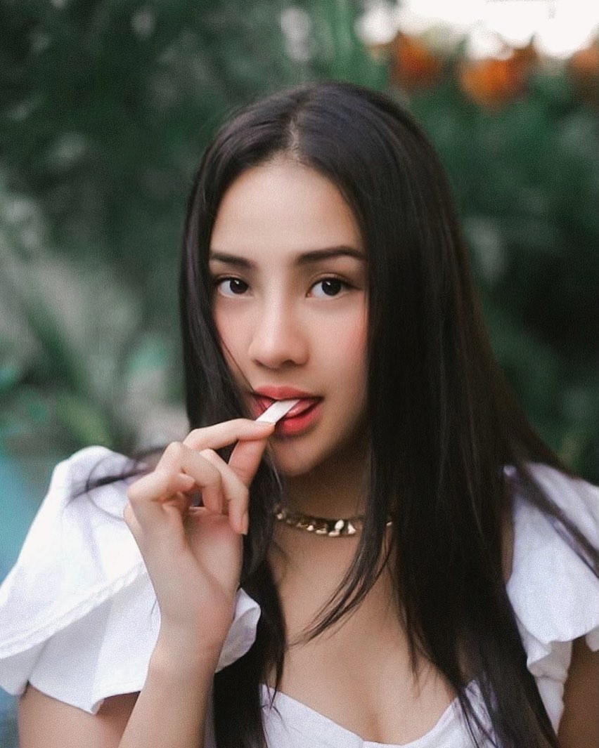 Anya Geraldine hanya Berbalut Handuk, Arah Pandangan Dokter Tompi bikin Heboh - Behind the Scene Film Selesai