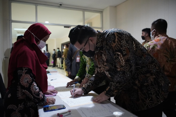 Bangun Kemandirian Fiskal, Mas Dhito Genjot Pendapatan Daerah
