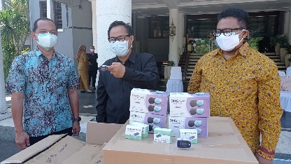 Pernah jadi Klaster Covid-19, PT HM Sampoerna Tergerak Penuhi Seruan Surabaya Memanggil dengan Donasi Ratusan Oximeter