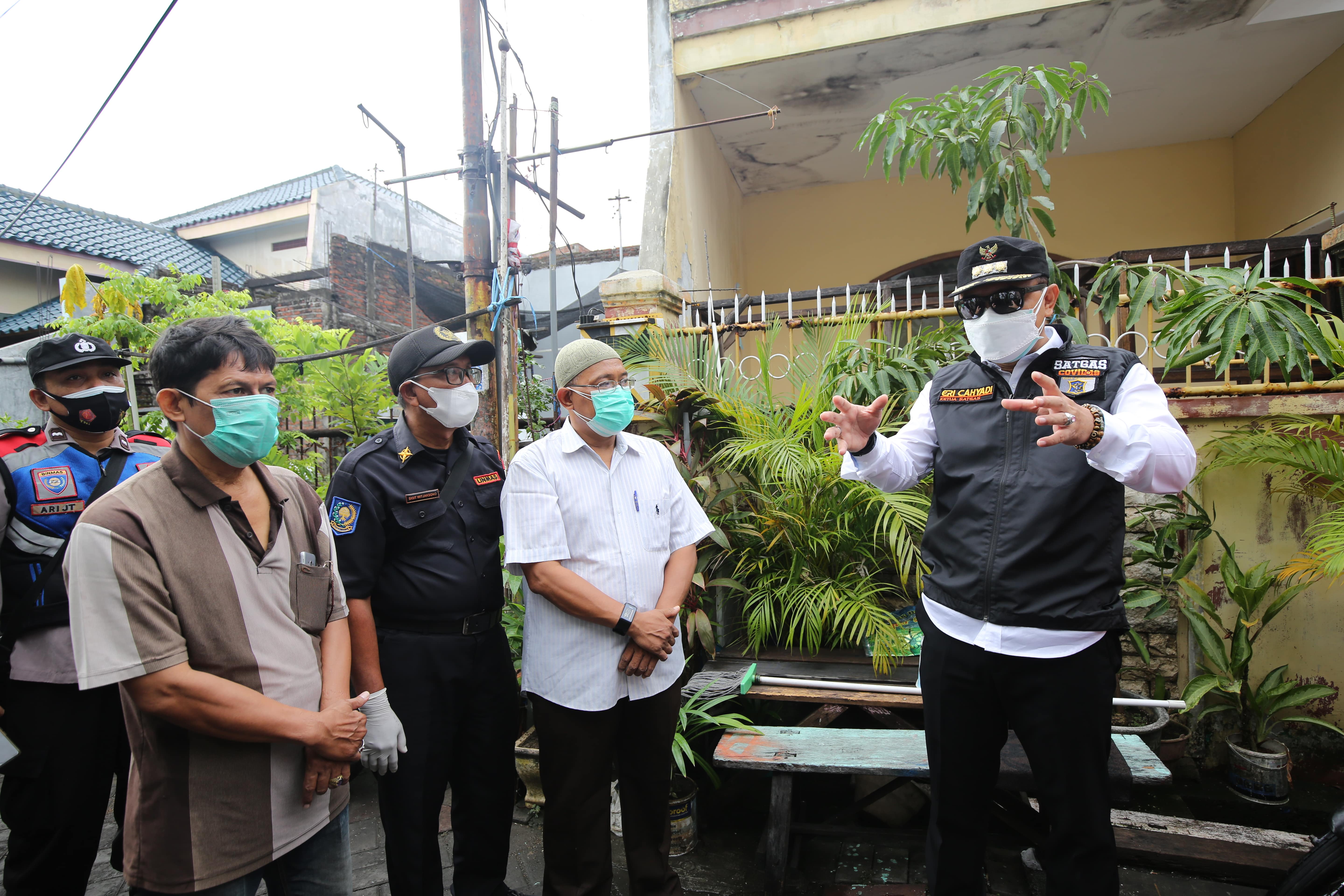 Klaster Keluarga di Perkampungan, Eri: Jangan Egois, Wajib Swab Massal