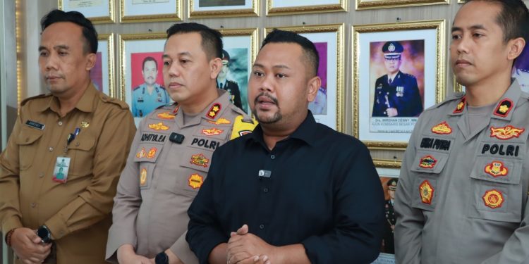 Rusuh Suporter di Gresik, Bupati Fandi Akhmad Yani Minta Maaf