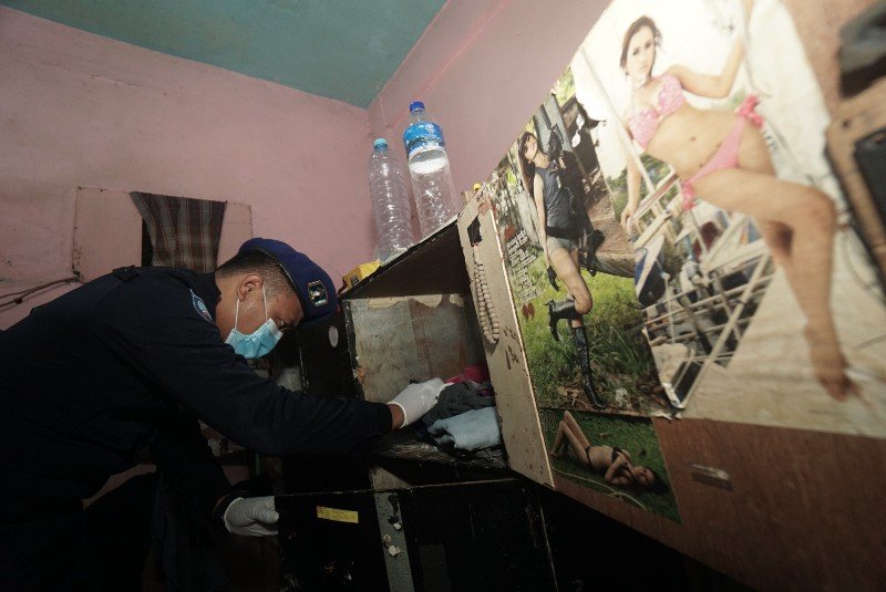 FOTO: Rutan Medaeng Digeledah