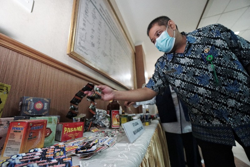 FOTO: BBPOM Surabaya Musnahkan Obat Ilegal