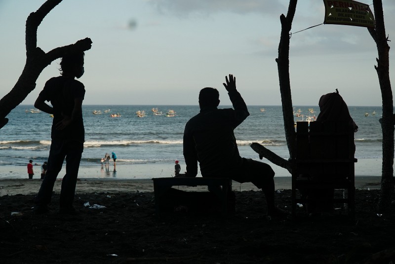 FOTO: Sepinya Wisatawan Pantai Grajakan Banyuwangi