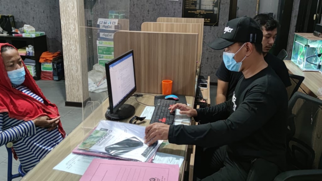 Emak-Emak Spesialis Bobol Toko di Pasar-Pasar Surabaya Diringkus