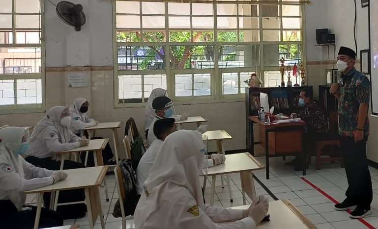 Jadi Guru SMP, Eri Cahyadi Pastikan Sekolah Tatap Muka Mulai Juli 2021