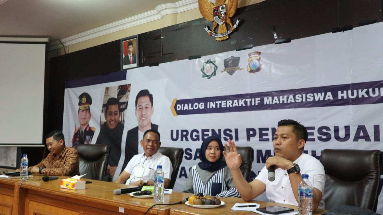 Sikapi Kenaikan Harga BBM Bersubsidi Himpunan Mahasiswa Hukum Tata Negara Gelar Dialog Interktif