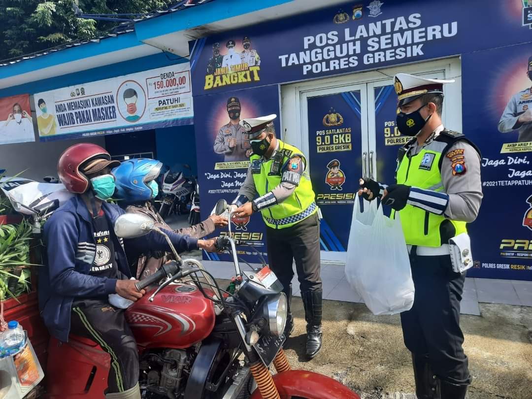 Satlantas Polres Gresik Kampanye Protokol Kesehatan