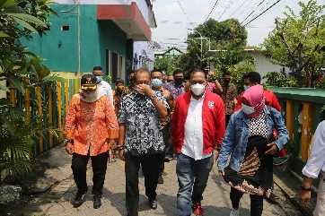 Camat dan Lurah di Surabaya Diminta Percepat Update Data Warga MBR