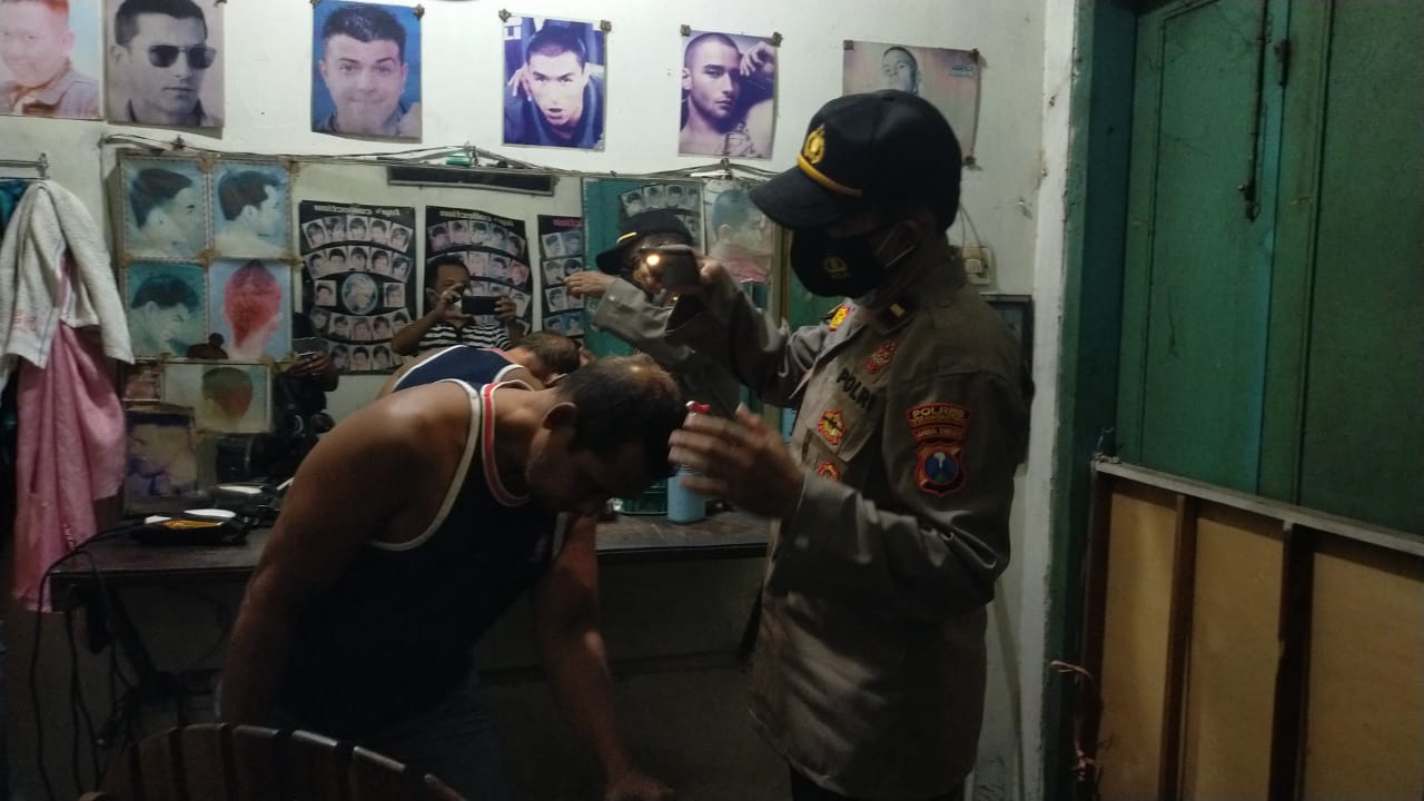 Tegur Pesta Miras, Tuna Wicara Dihantam Gitar oleh Kelompok Anak Punk