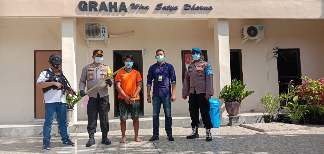 Aniaya Teman Kerja, Penggali Kubur Diringkus Saat Isap Sabu Dikos