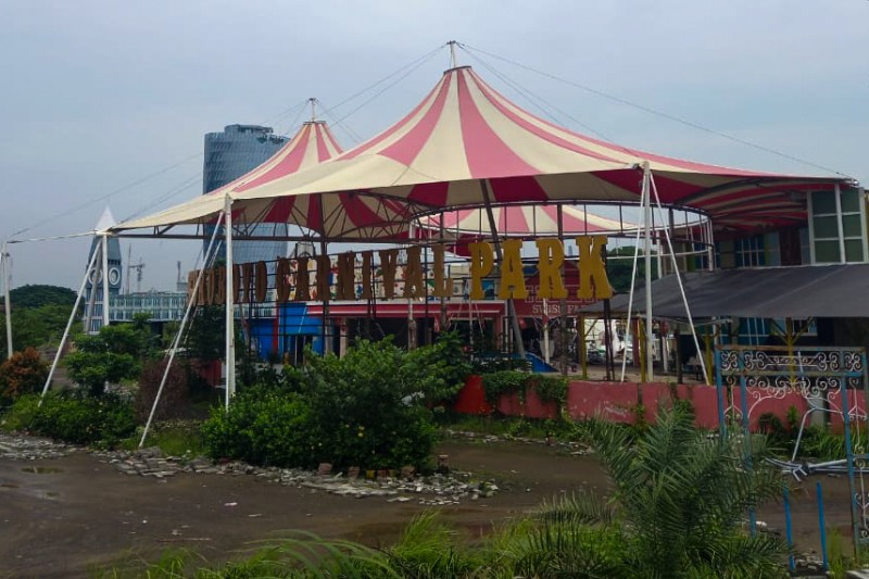 FOTO: Suroboyo Carnival Park Mangkrak