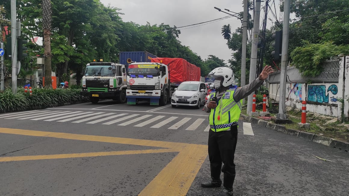 Jalan Tol Surabaya Ambles, Hindari Jalanan Ini agar Tak Terjebak Macet
