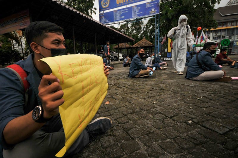 Mahasiswa Unitomo Protes: Kuliah Dibatasi tapi Bayar Kuliah Penuh