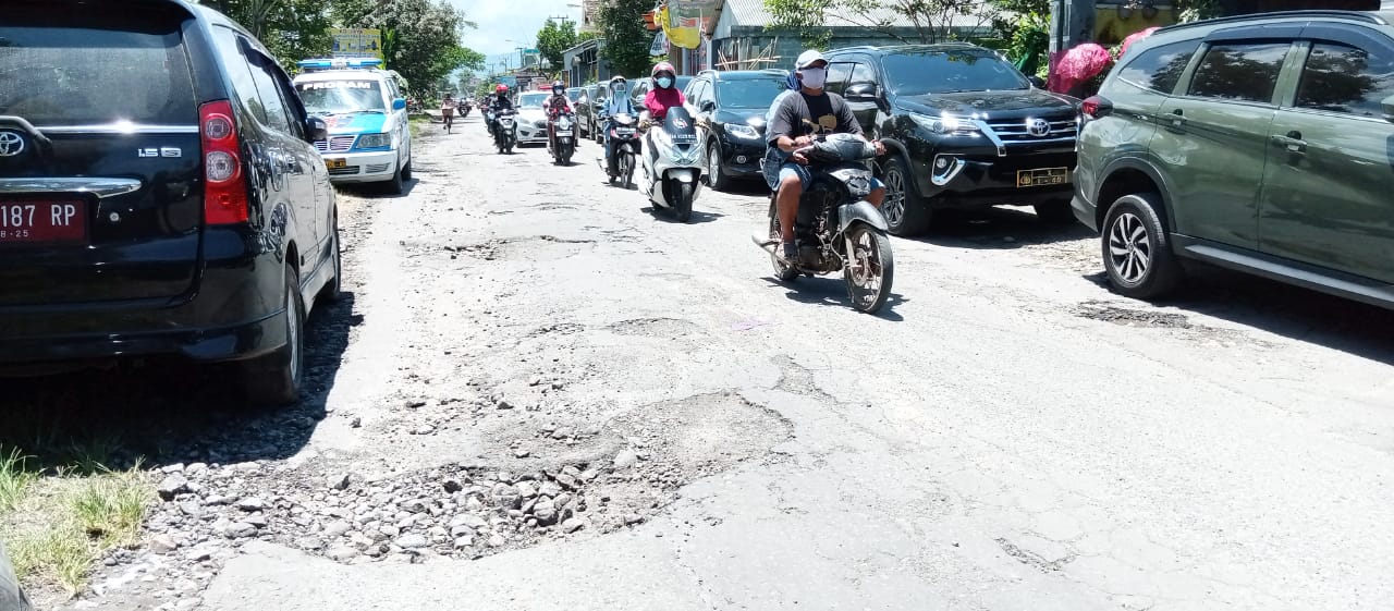 Sejumlah Ruas Jalan di Tulungagung Rusak akibat Banjir