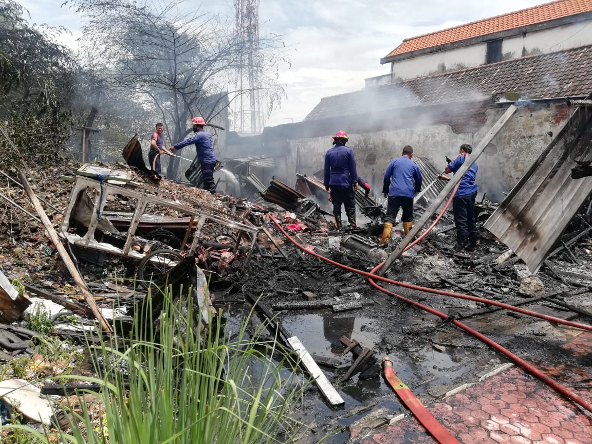 Elpiji Ngebros, Warung Milik Lulusan Dokter Hewan Unair Ludes Terbakar