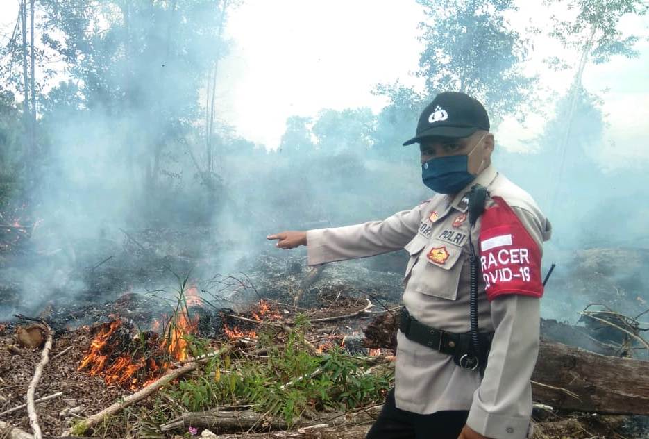 Polisi Buru Pelaku Bakar Lahan di Jalan Yos Sudarso Palangka Raya