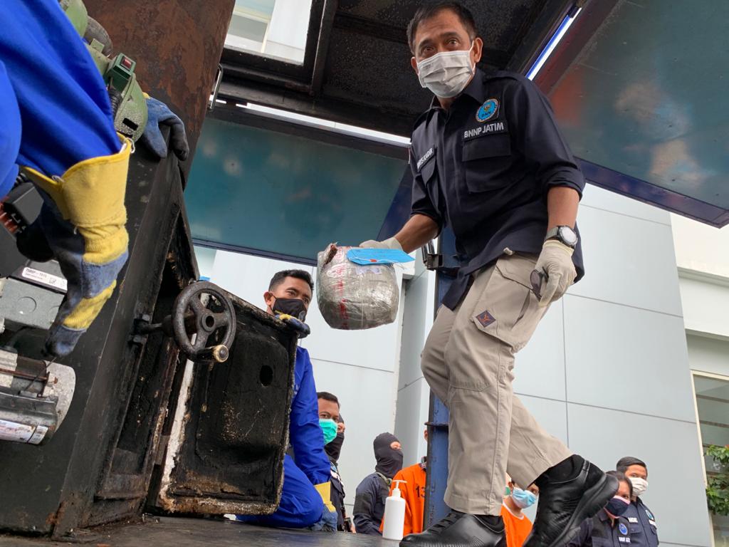 Sabu 4 Kilo dan Ratusan Ineks Dimusnahkan, Pelakunya Main di Surabaya