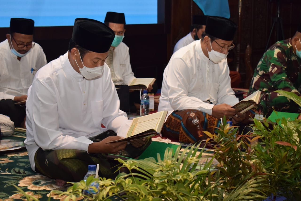 Luar Biasa, Seperti Ini Peringatan Isra' Mi'raj di Lamongan