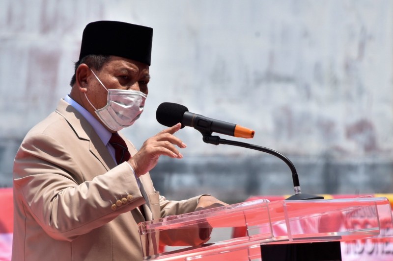 FOTO: Prabowo Hadiri Serah Terima KRI Alugoro-405 di Surabaya