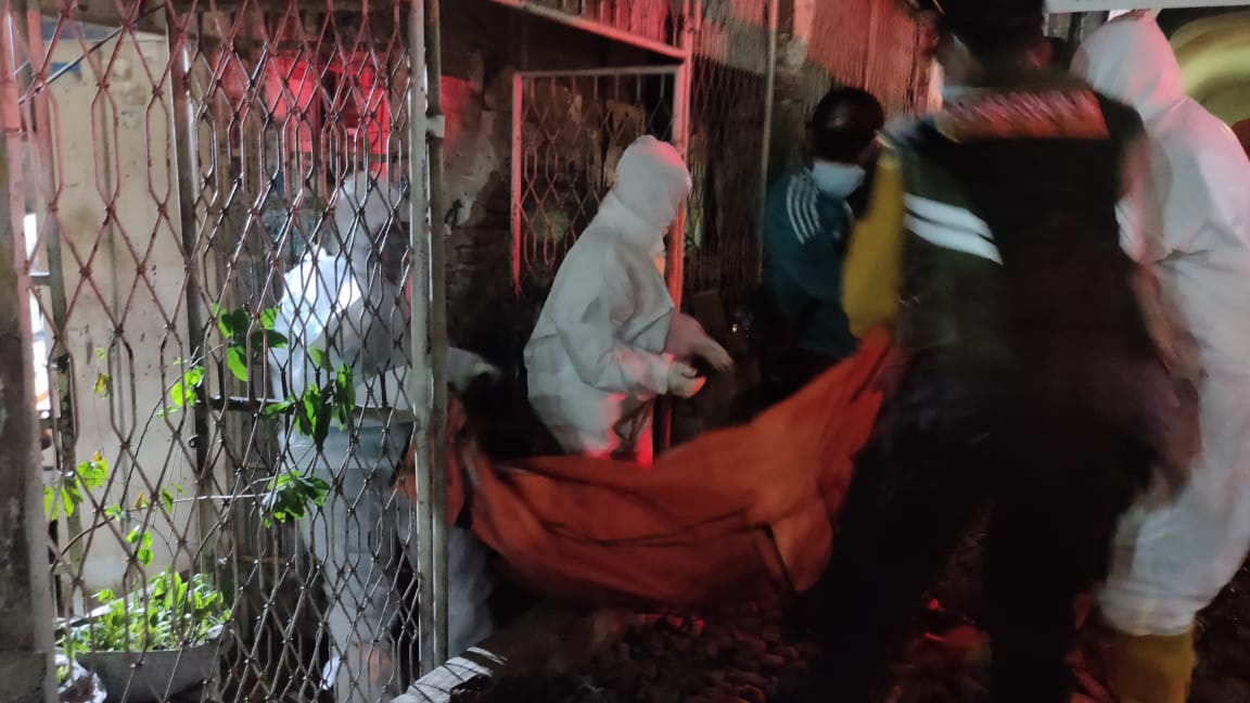 Bau Menyengat itu Ternyata Mayat Nenek 62 Tahun yang Terkunci di Rumah