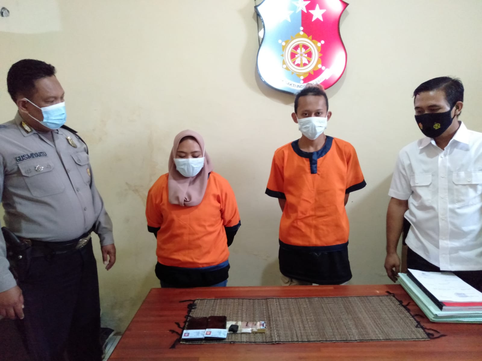 Miris! Sepasang Kekasih Kompak Jadi Pengedar Sabu di Gresik