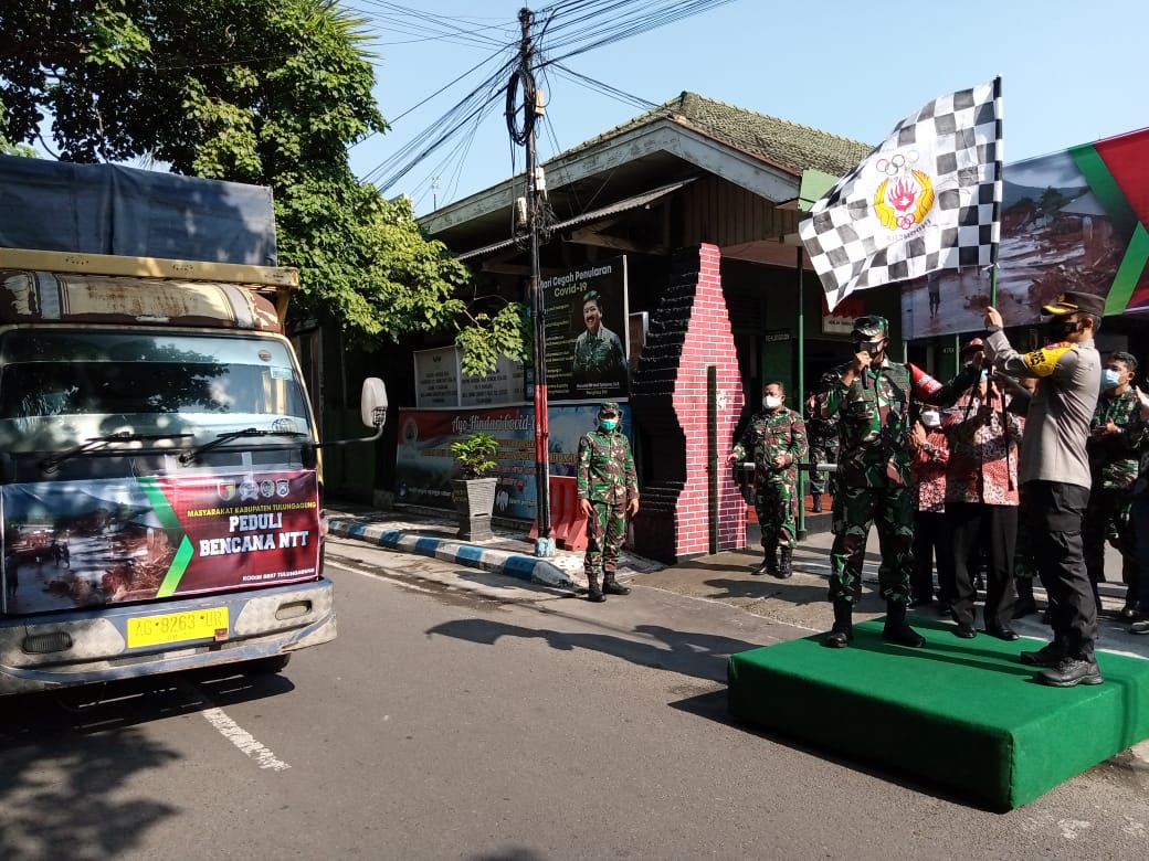 Tiga Pilar Tulungagung Lepas Bantuan untuk Korban Bencana NTT