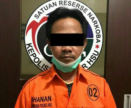 Gerebek Rumah Pengedar, Polisi Temukan Belasan Paket Sabu Siap Edar