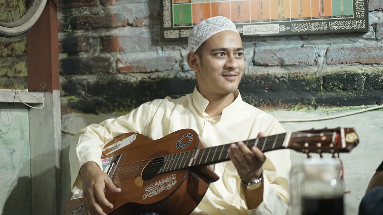 Habib Muhammad, Gandeng Remaja Tersesat Ngaji di Warung Kopi