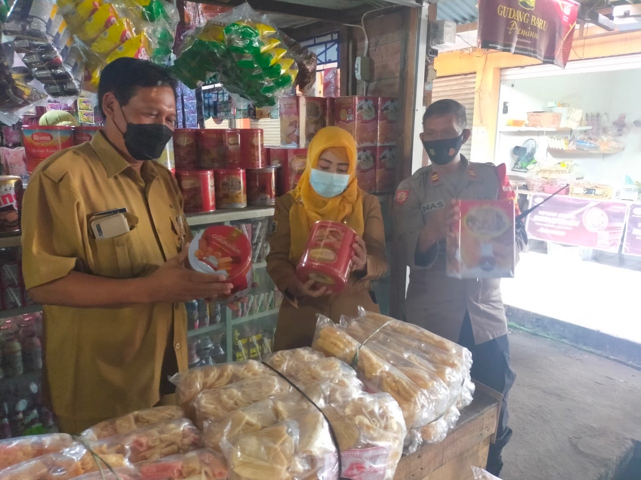 Jelang Lebaran, Pejabat Gresik Blusukan ke Pasar