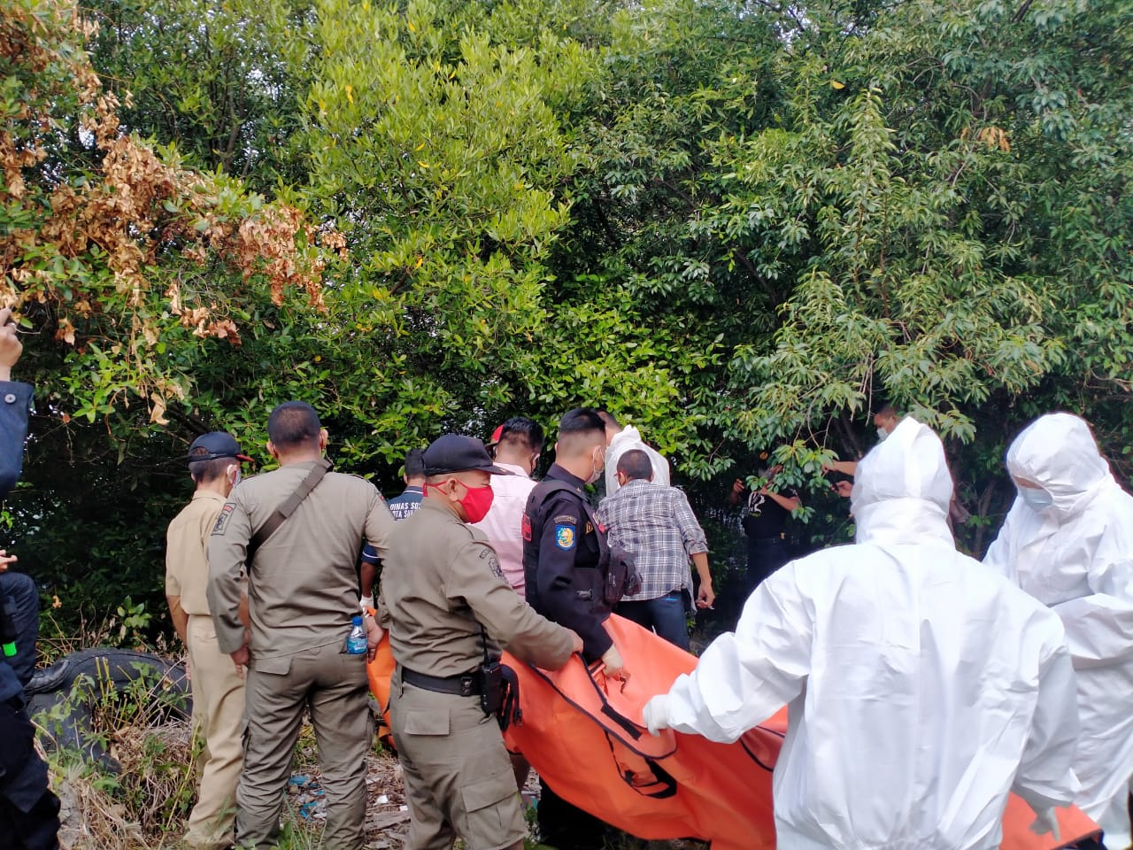 Mayat dengan Kondisi Tubuh tak Utuh Ditemukan di Tepi Laut Surabaya