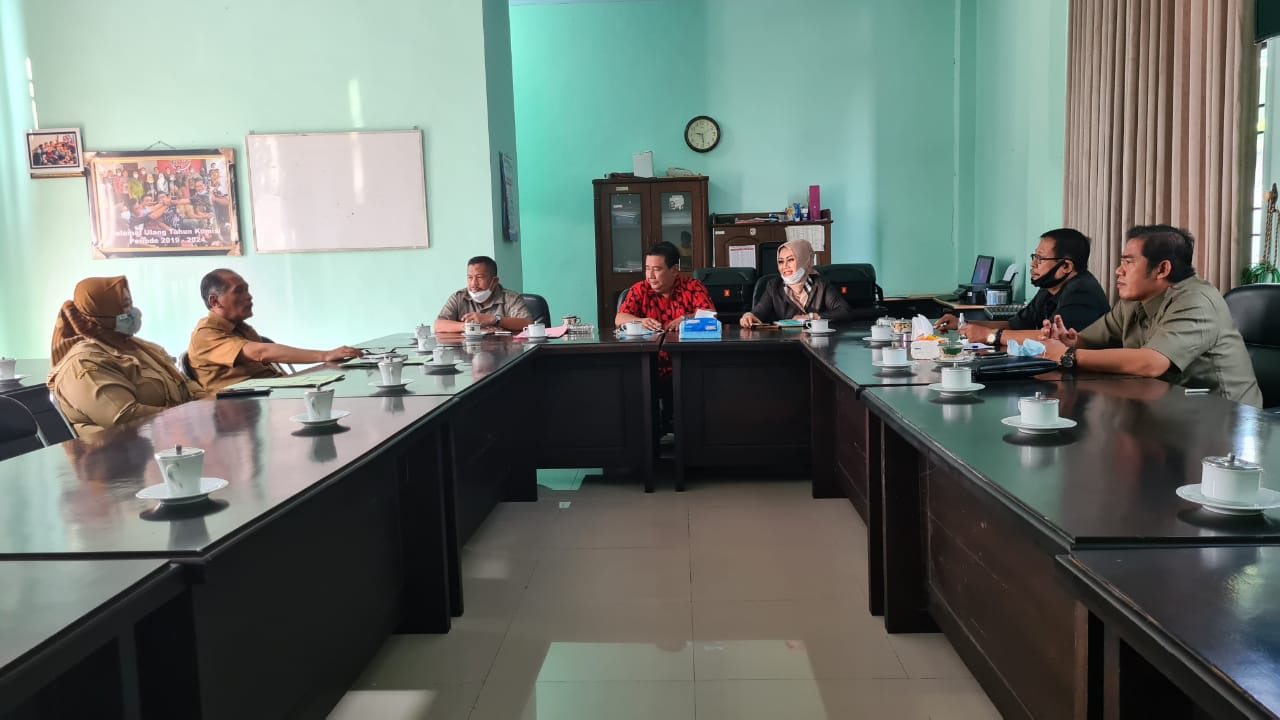 Warga Terdampak Limbah Pabrik di Jombang Mengadu Ke DPRD