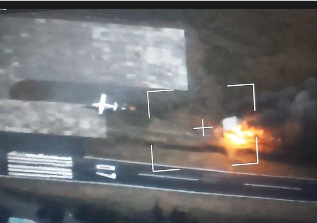 TNI-Polri Terus Buru Kelompok Teroris Penyerang Bandara Ilaga Papua