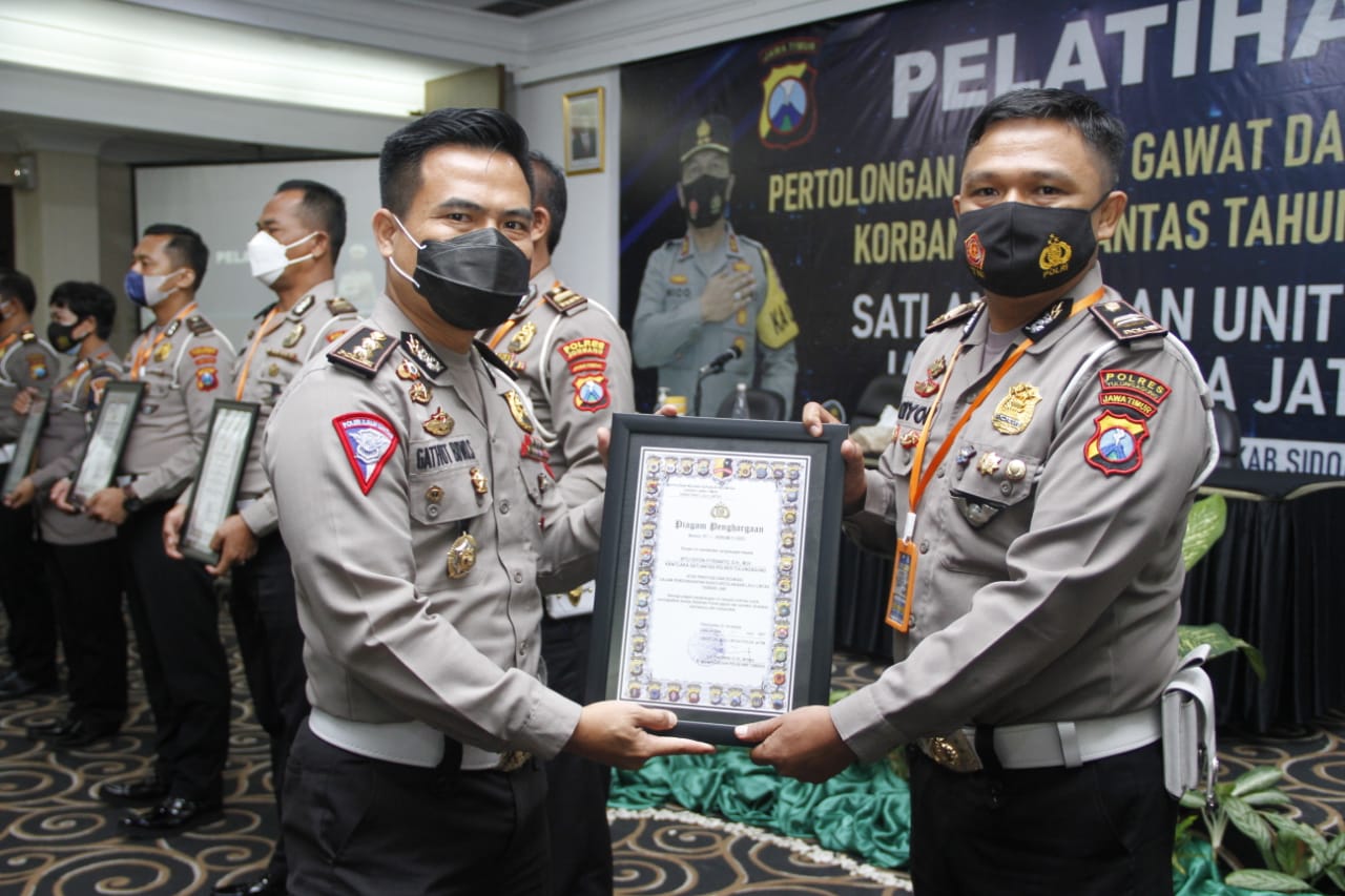 Ungkap Kasus Tabrak Lari dan Kendaraan ODOL, Satlantas Tulungagung Dapat Penghargaan