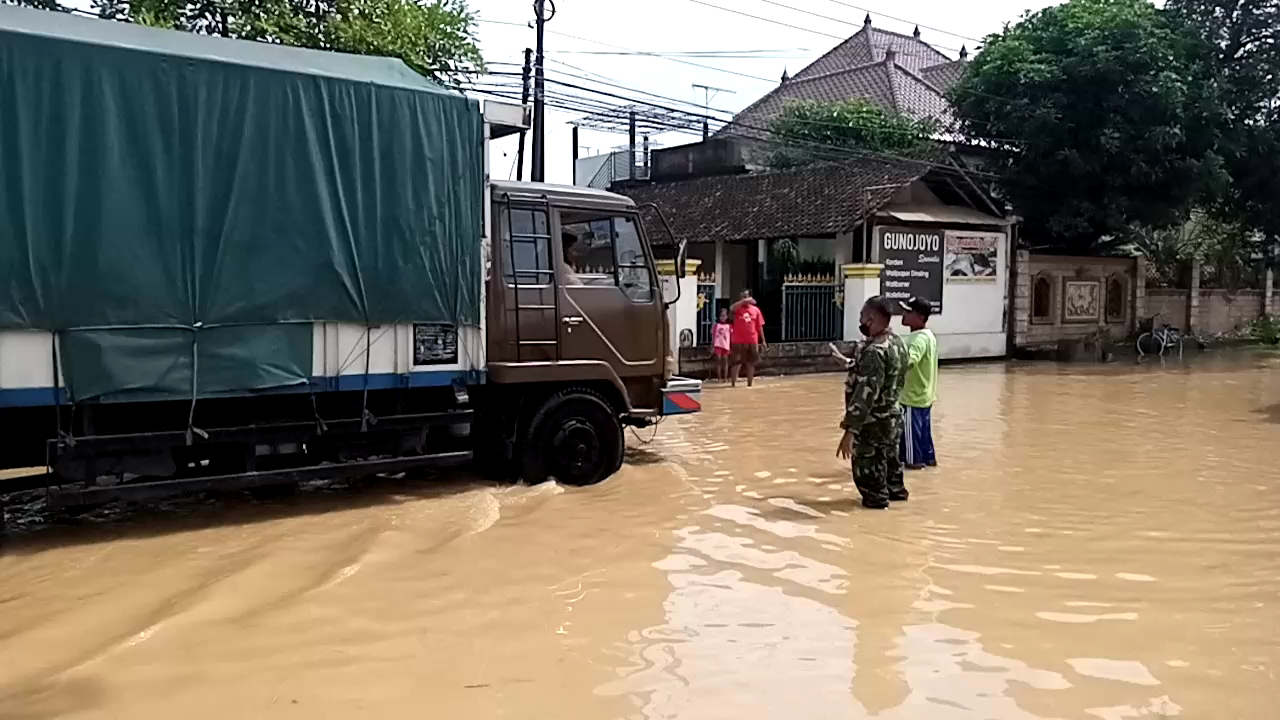 Banjir Rendam Akses Ke Wisata Gemah