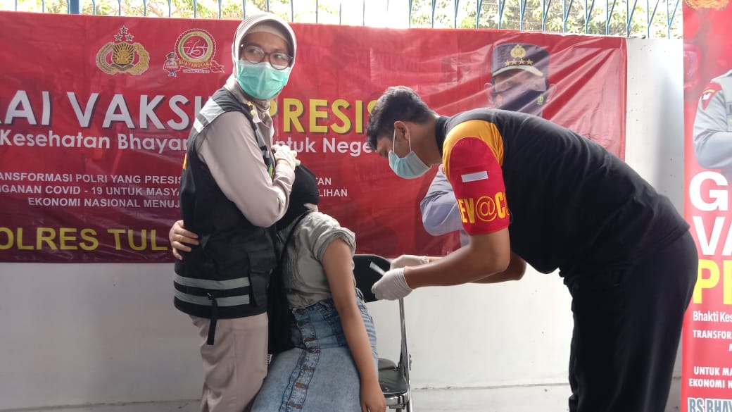 Ngurus SIM di Tulungagung Gratis Vaksin