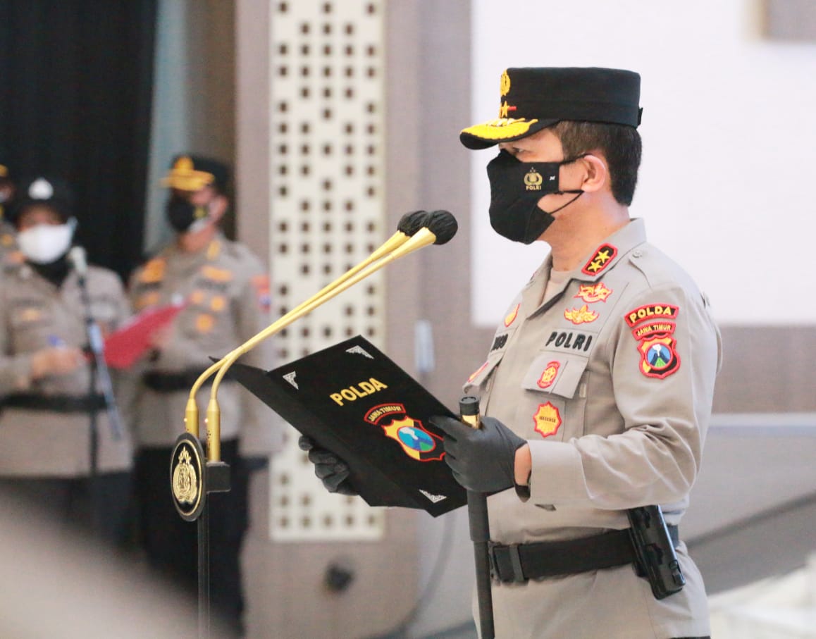 Pimpin Sertijab Pejabat Utama dan Kapolres, Kapolda Jatim Irjen Pol Nico Afinta: Pahami Situasi Kamtibmas Sedini Mungkin